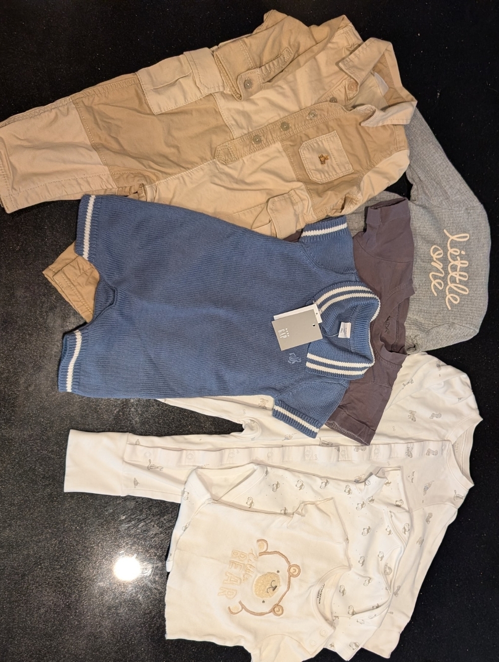Bundle! 3-9m Boys / Neutral Clothing, Gap, Next, Livly Ft: Dogs, Bears, Sheep!